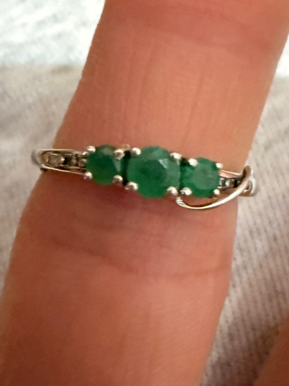 Vintage Sterling Silver 925 with Natural Emerald and Diamond Ring Sz7